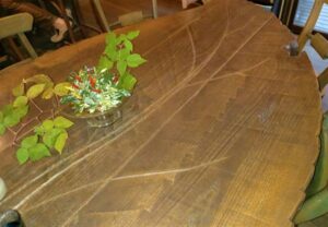 カフェガルニのテーブル