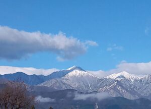 2024年１２月の雪山の常念岳