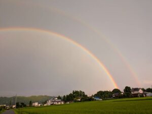 土砂降りの後の大きな虹２　２０２５年７月