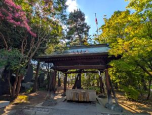 2025年7月の四柱神社　手水場