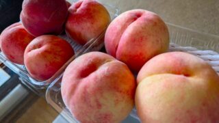 直売所で買った桃