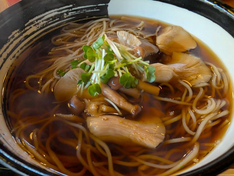 きのこ蕎麦 小諸懐古園