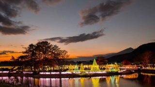 軽井沢プリンスアウトレットの夜景　2025年11月