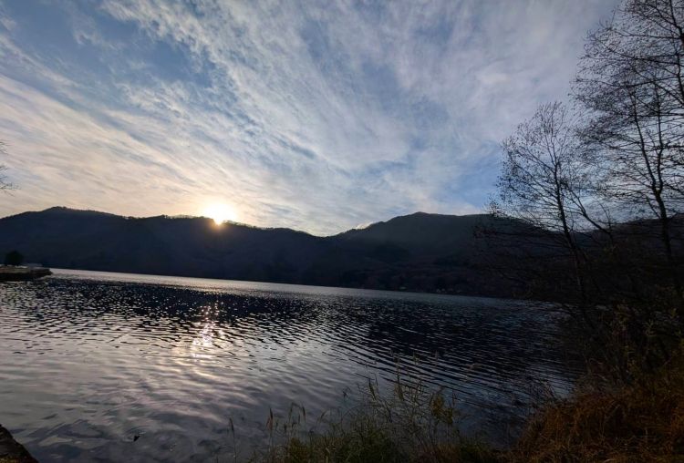 12月の木崎湖湖畔