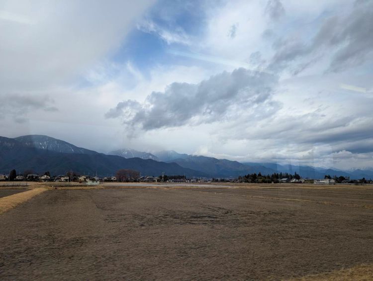 大糸線の車窓からの眺め