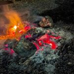 2026年元旦の穗高神社の焚火あと