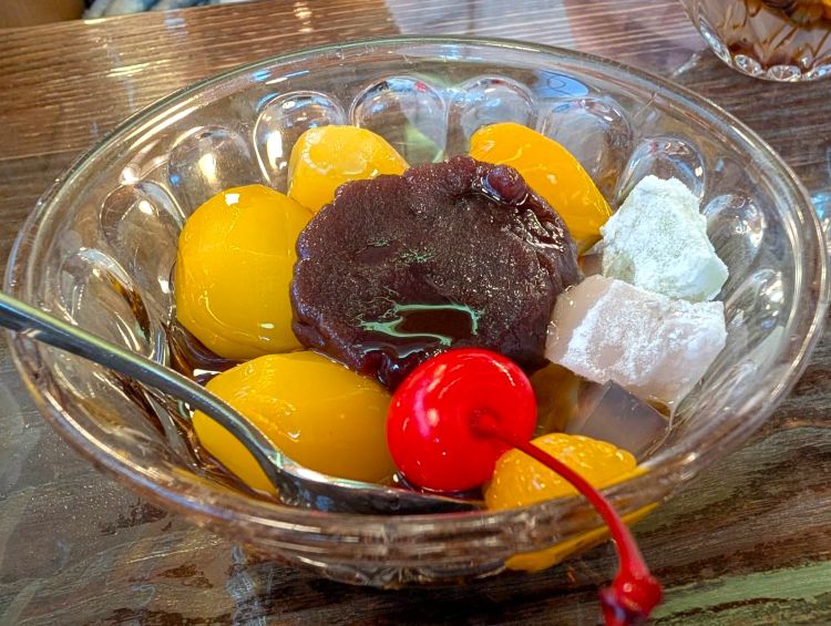 栗あんみつ 初音