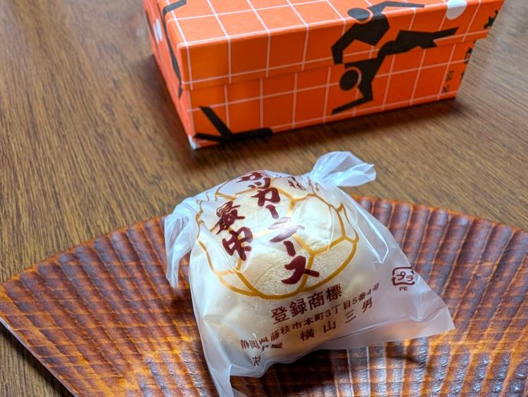 サッカーエース最中