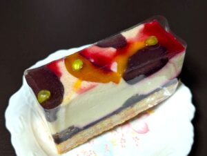 モザイクのケーキ　ニューモラス