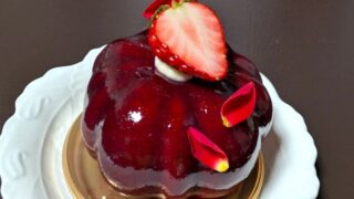 ニューモラス　カシス