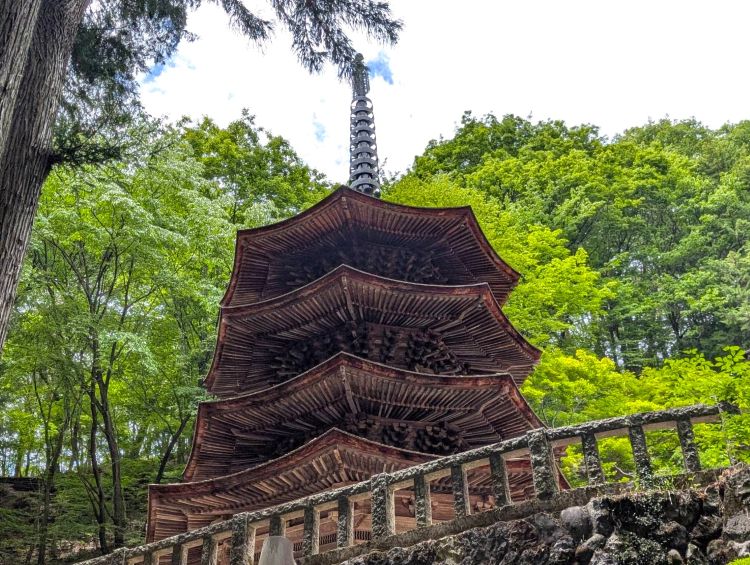 安楽寺の三重塔